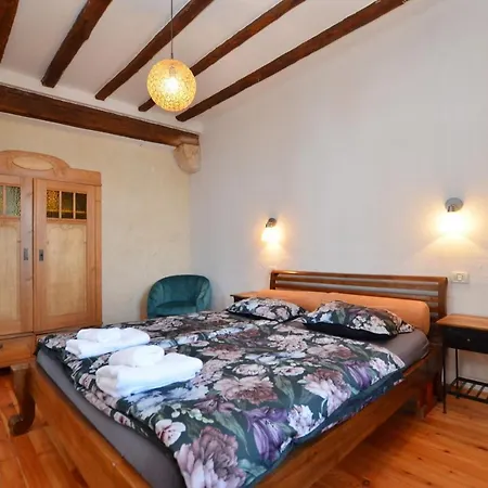Ferienwohnung Chesa Konoba Rovinj Exterior foto