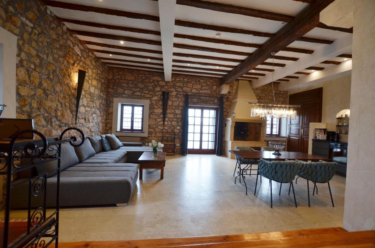 Apartment Chesa Konoba