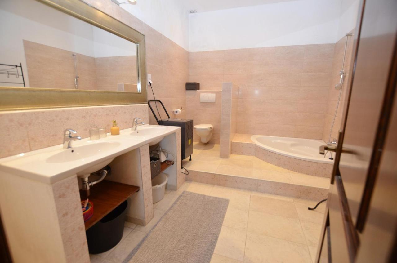Chesa Konoba Apartmán