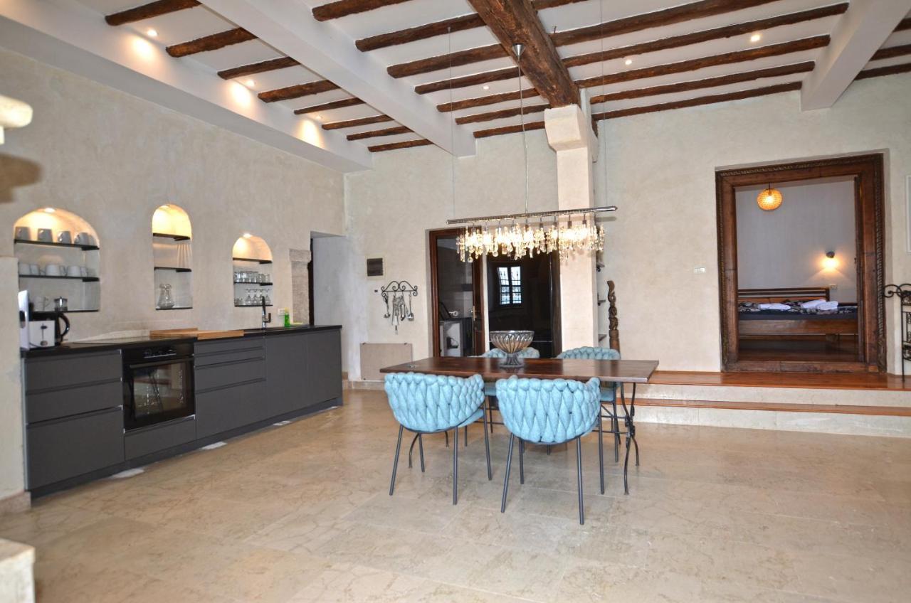 Chesa Konoba Apartmán
